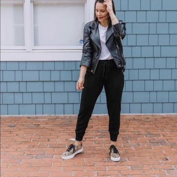 None Pants - JOGGERS. Size - M